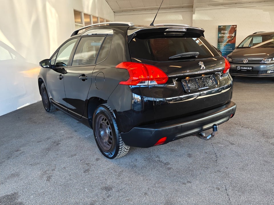 Peugeot 2008 1,2 VTi 82 Active Sky 5d