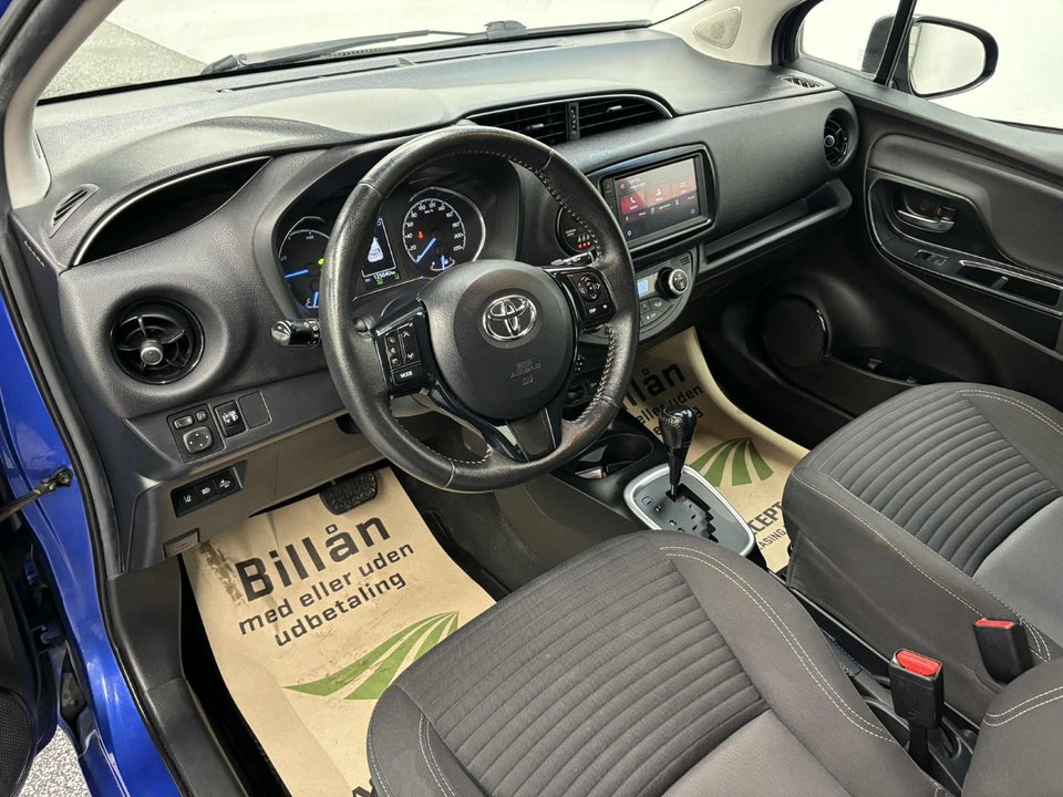 Toyota Yaris 1,5 Hybrid H3 Limited e-CVT 5d