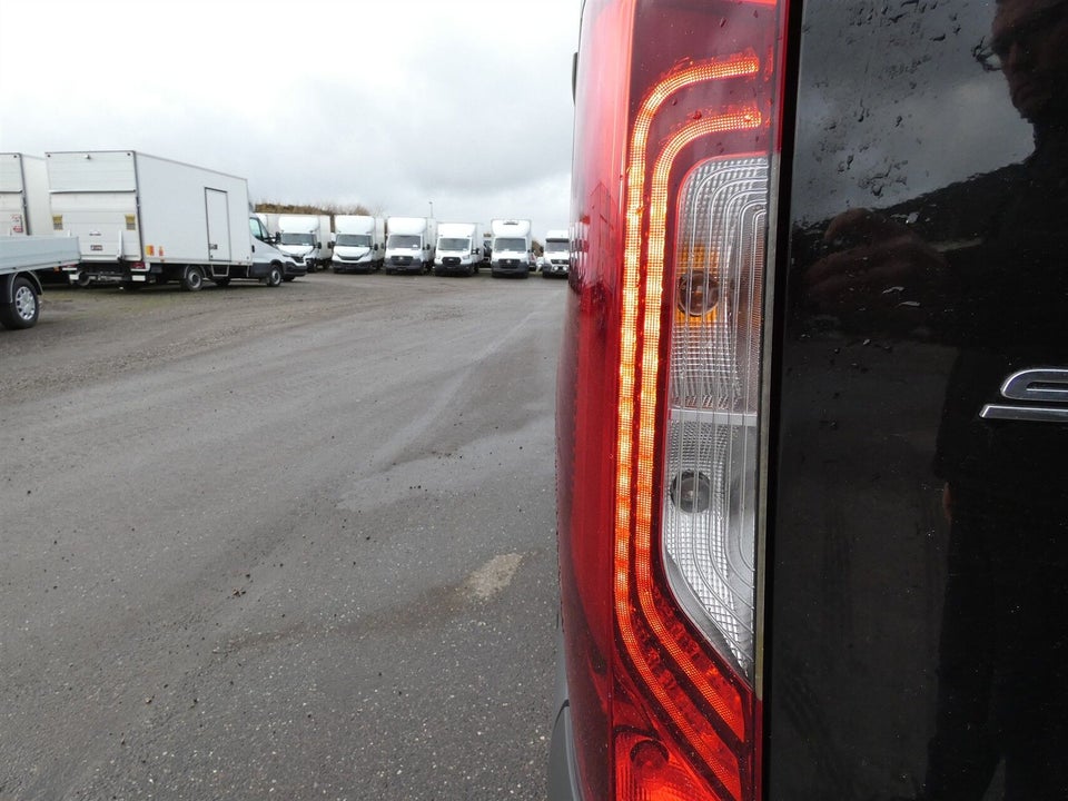 Mercedes Sprinter 319 3,0 CDi A2 Kassevogn aut. RWD