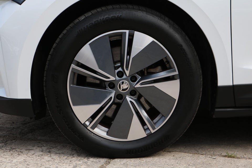 Skoda Enyaq 80 iV Loft 5d