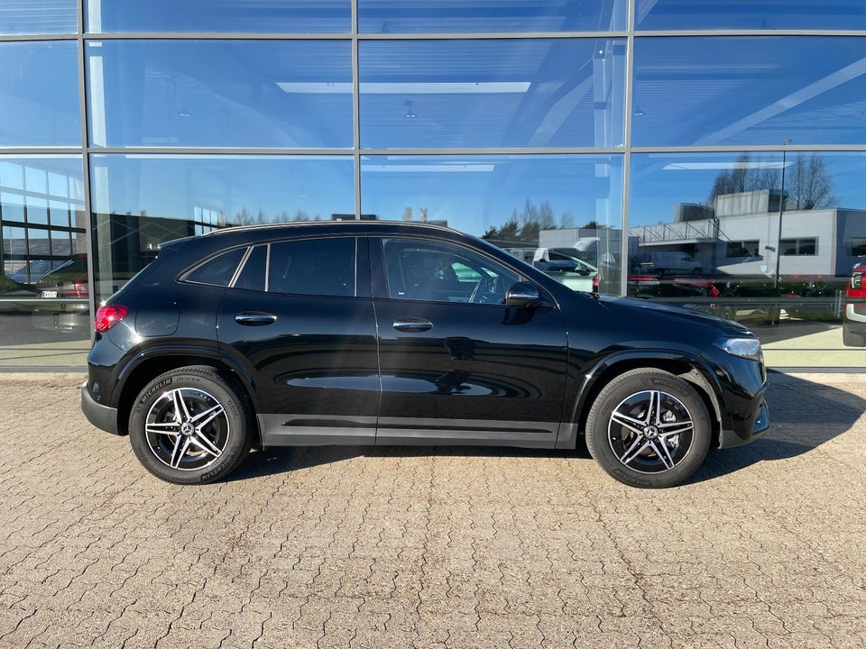 Mercedes EQA350 AMG Line Premium 4Matic 5d