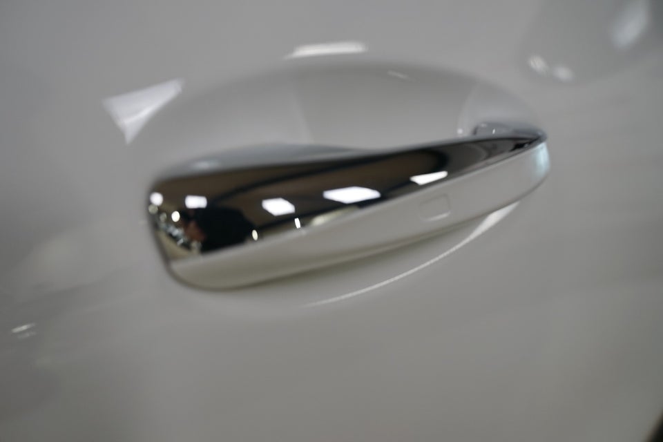 Mercedes EQA300 AMG Line 4Matic 5d