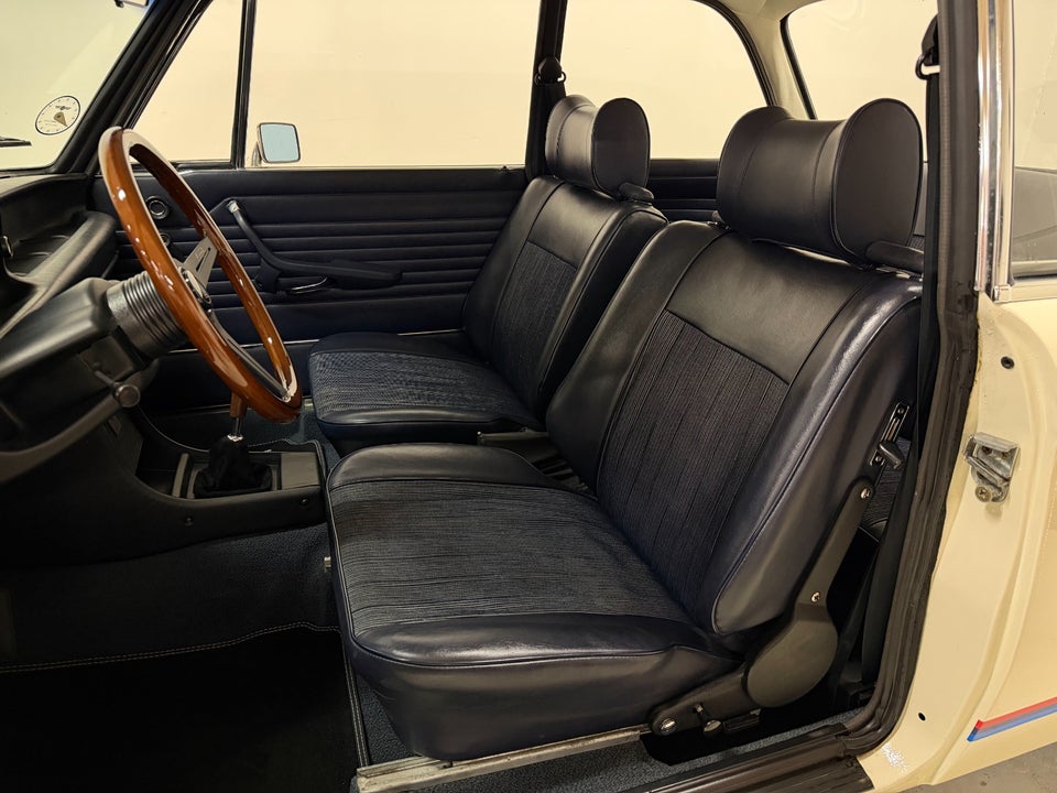 BMW 2002 2,0  2d