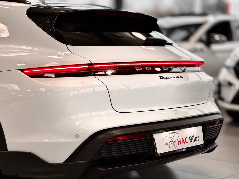Porsche Taycan 4S Performance+ Cross Turismo 5d
