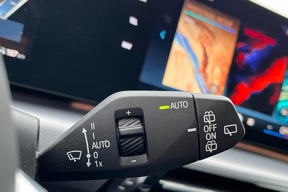 BMW iX1 xDrive30 M-Sport Premium 5d