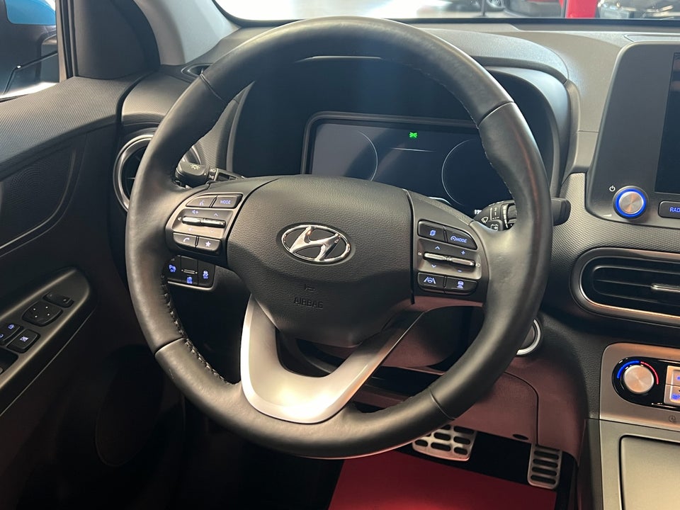 Hyundai Kona 39 EV Essential 5d