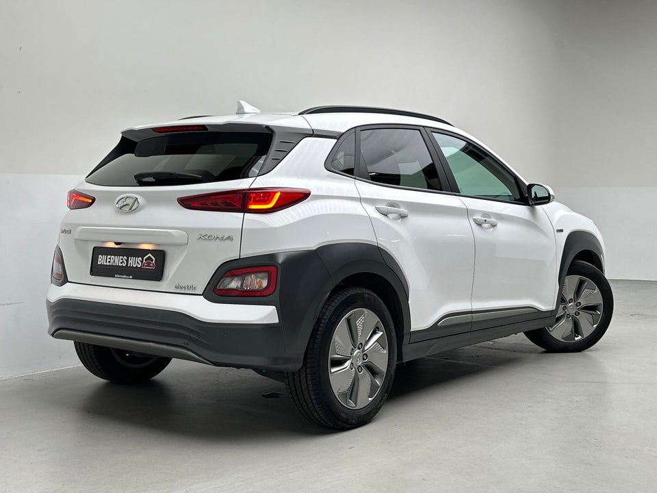 Hyundai Kona 64 EV Premium 5d