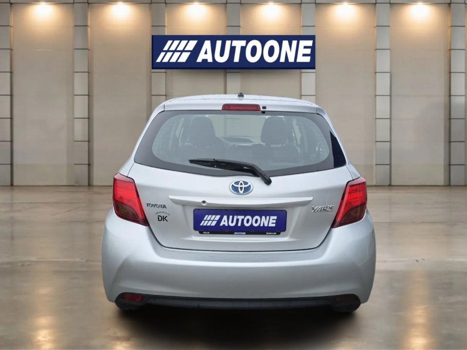 Toyota Yaris 1,5 Hybrid H1 e-CVT 5d