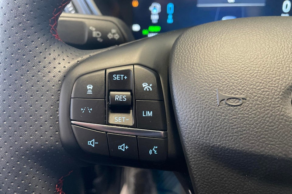 Ford Kuga 2,5 PHEV ST-Line X CVT 5d