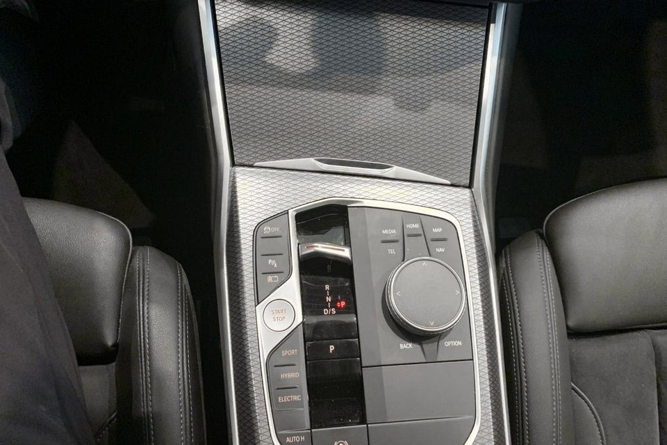 BMW 330e 2,0 Touring M-Sport aut. 5d