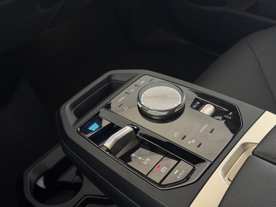 BMW iX xDrive40 Fully Charged 5d