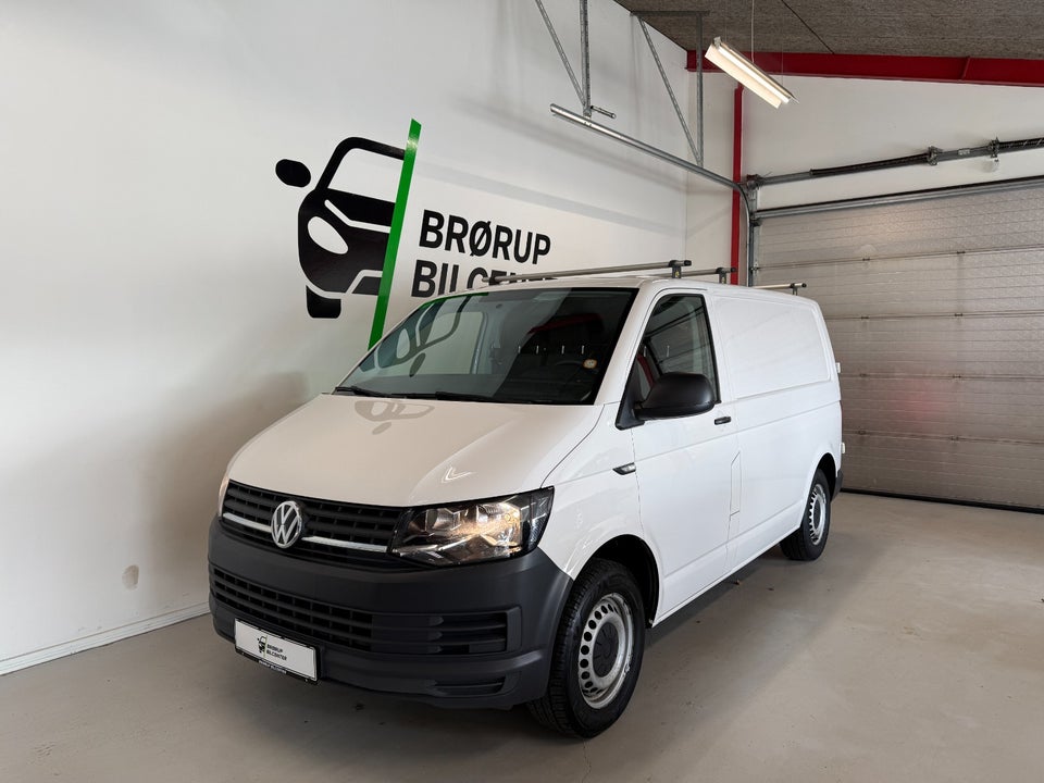 VW Transporter 2,0 TDi 102 Kassevogn kort