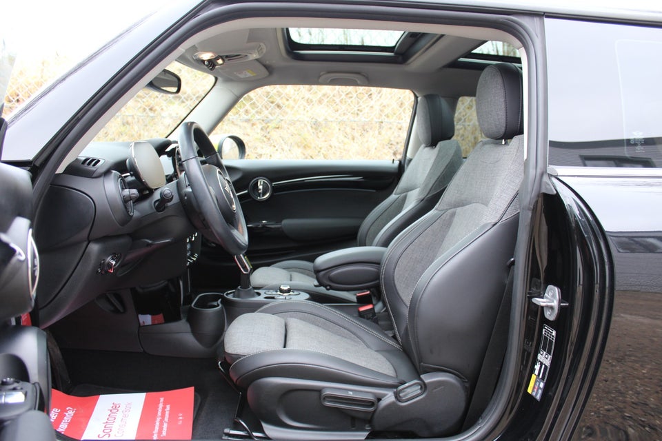 MINI Cooper SE Edition Premium Plus 3d