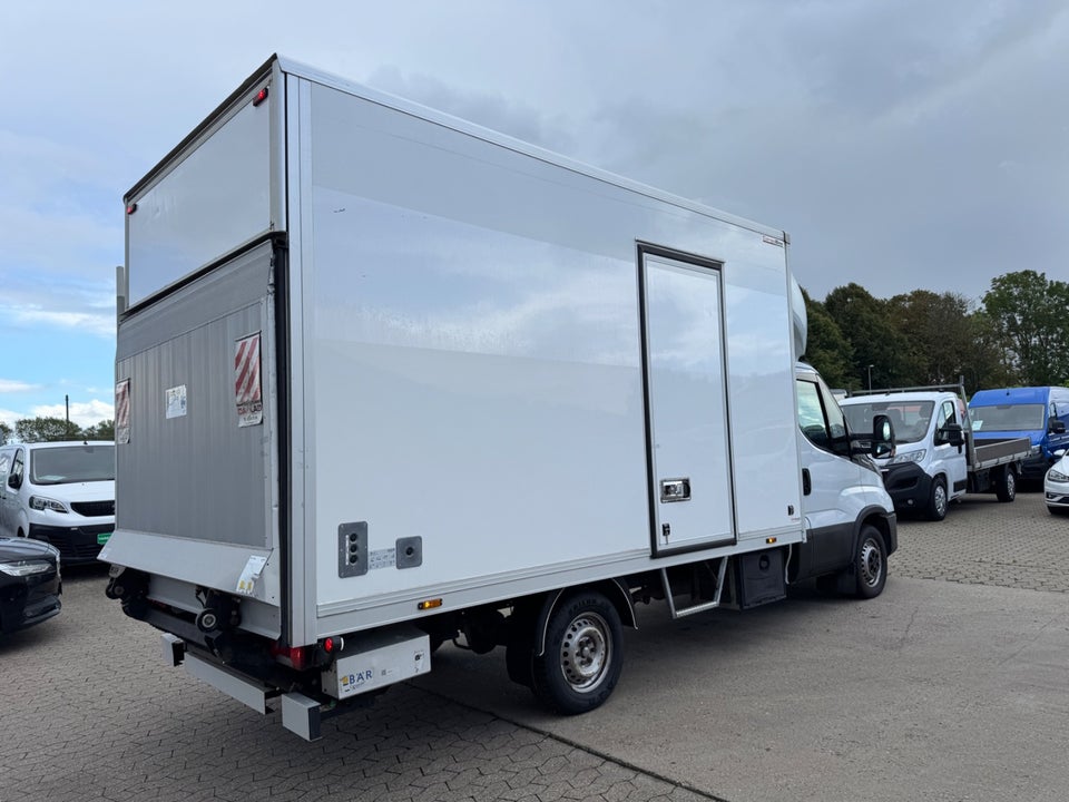 Iveco Daily 2,3 35S14 Alukasse m/lift AG8 2d