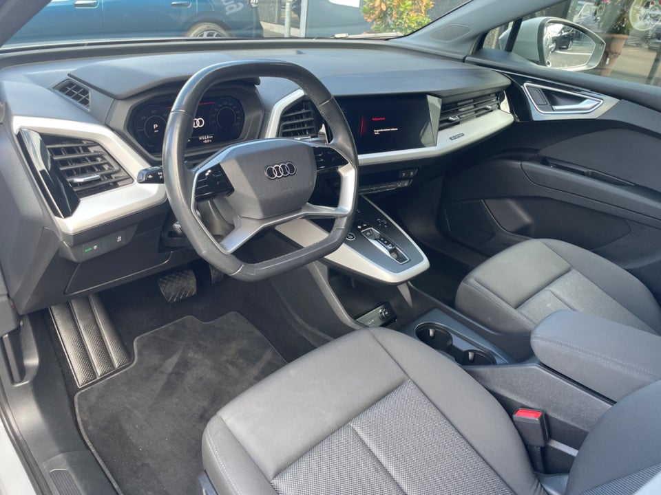 Audi Q4 e-tron 40  5d