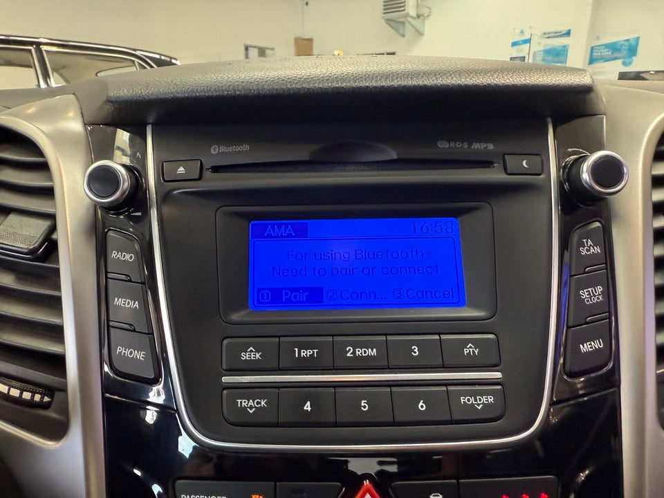 Hyundai i30 1,6 CRDi 110 XTR Eco 5d