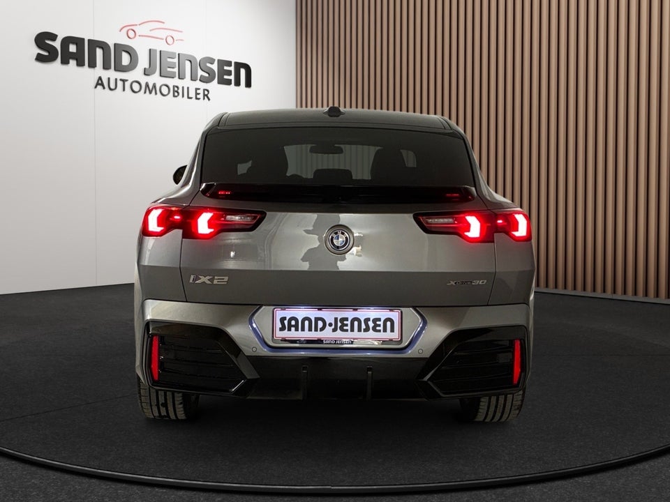 BMW iX2 xDrive30 M-Sport Premium 5d