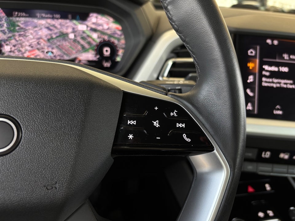 Audi Q4 e-tron 45 Advanced 5d