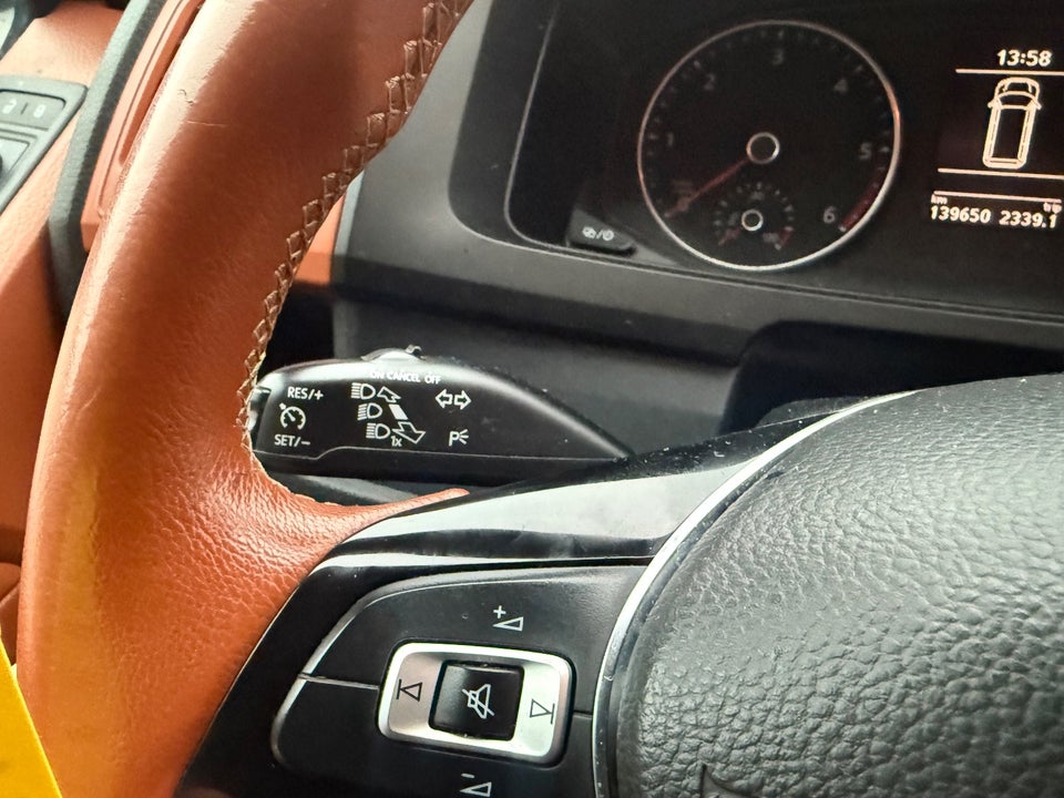 VW Transporter 2,0 TDi 140 Kombi lang 4d