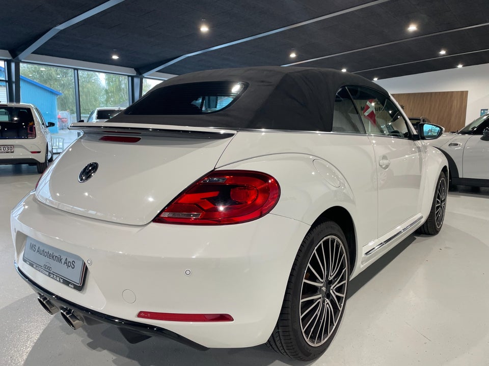 VW The Beetle 1,2 TSi 105 Design Cabriolet 2d