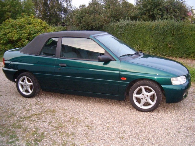 Ford Escort 1,6 16V Cabriolet 2d