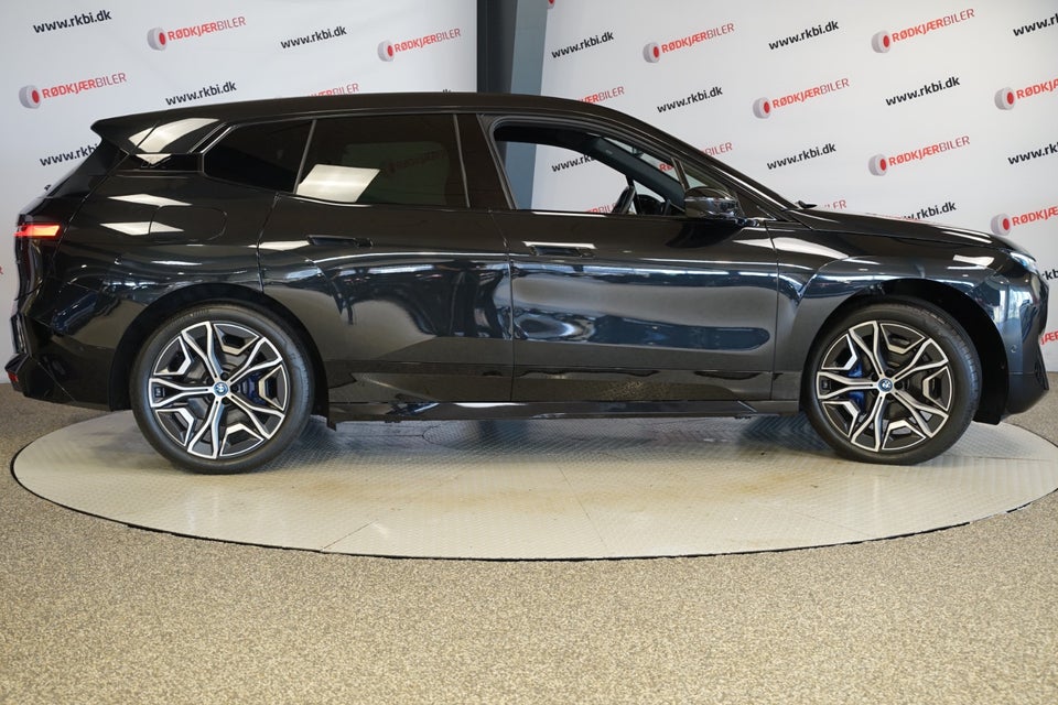 BMW iX xDrive40 Fully Charged Sport 5d