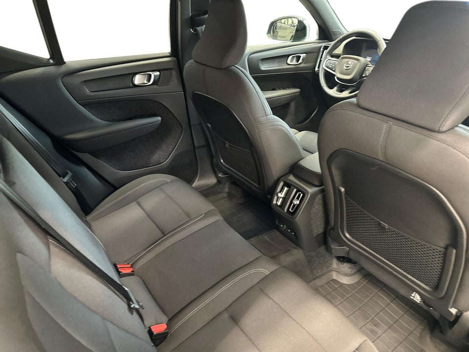 Volvo EX40 Extended Range Core 5d