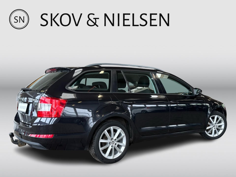 Skoda Octavia 1,6 TDi 90 Ambition Combi 5d