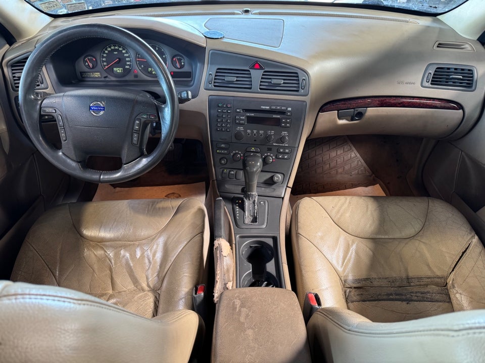 Volvo V70 2,4 D5 163 Momentum aut. 5d