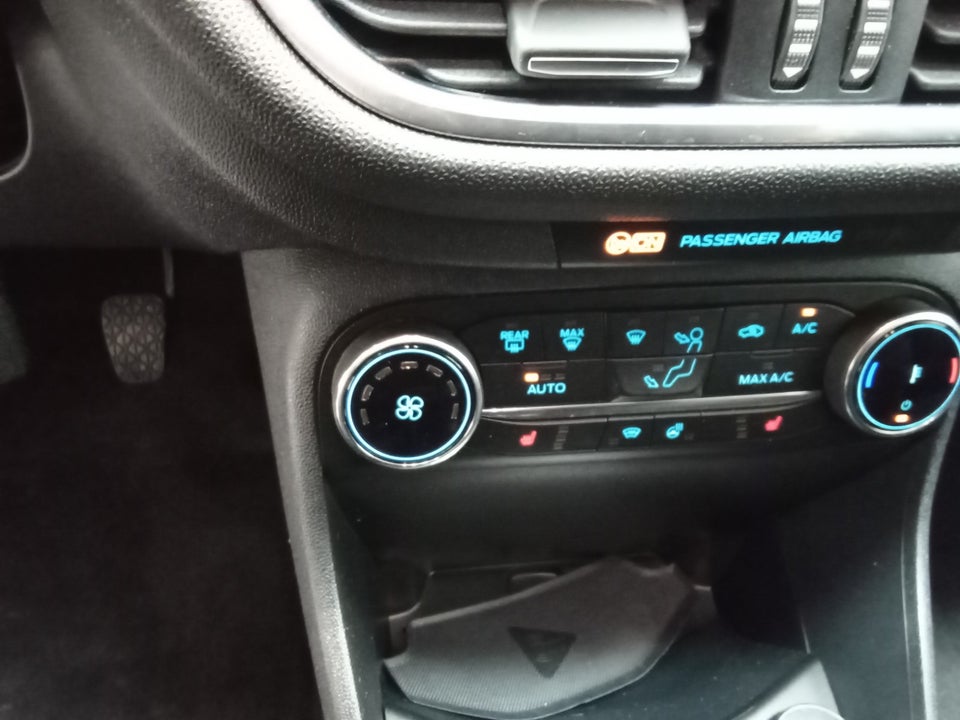 Ford Fiesta 1,0 EcoBoost mHEV Titanium X 5d