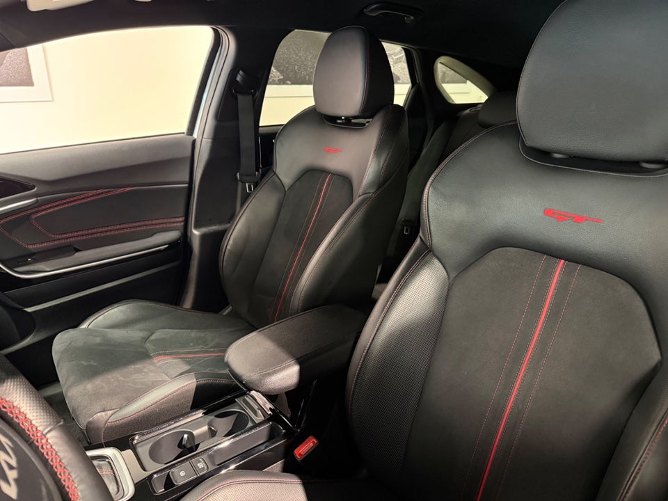 Kia ProCeed 1,6 T-GDi GT DCT 5d