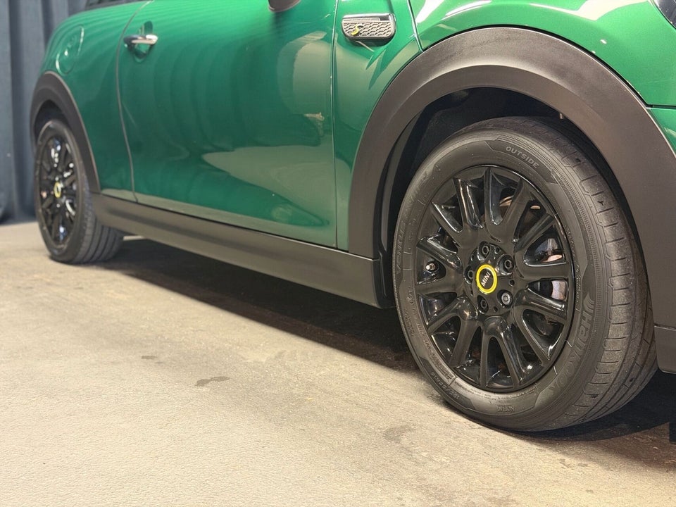 MINI Cooper SE Edition Premium 3d