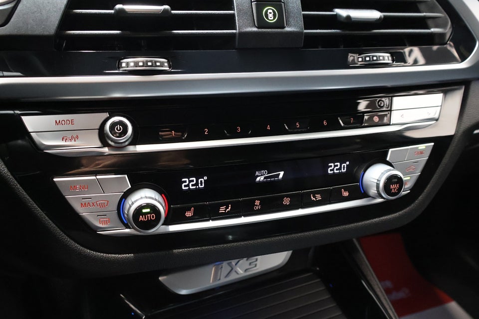 BMW iX3 Charged Plus 5d