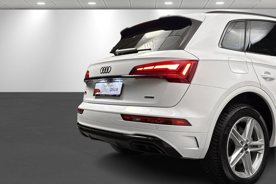 Audi Q5 50 TFSi e S-line quattro S-tr. 5d