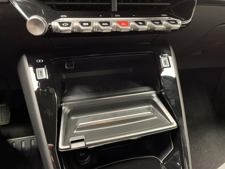Peugeot e-2008 50 Allure 5d