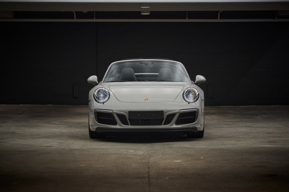 Porsche 911 Targa 4 GTS 3,0 PDK 2d