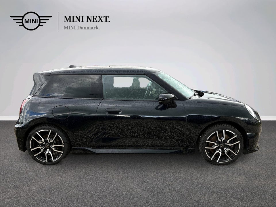 MINI Cooper SE JCW Trim XL 3d