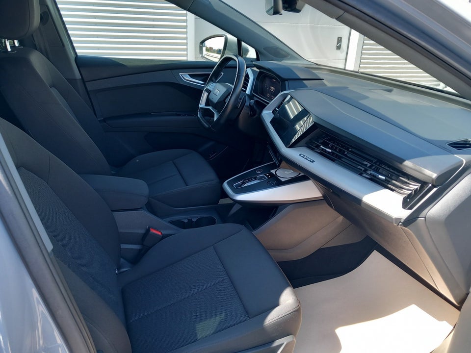 Audi Q4 e-tron 40  5d