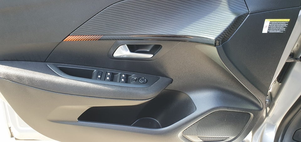 Peugeot e-208 50 Allure Limited 5d