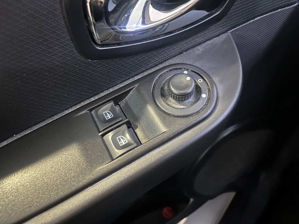 Renault Clio IV 1,5 dCi 90 Expression 5d