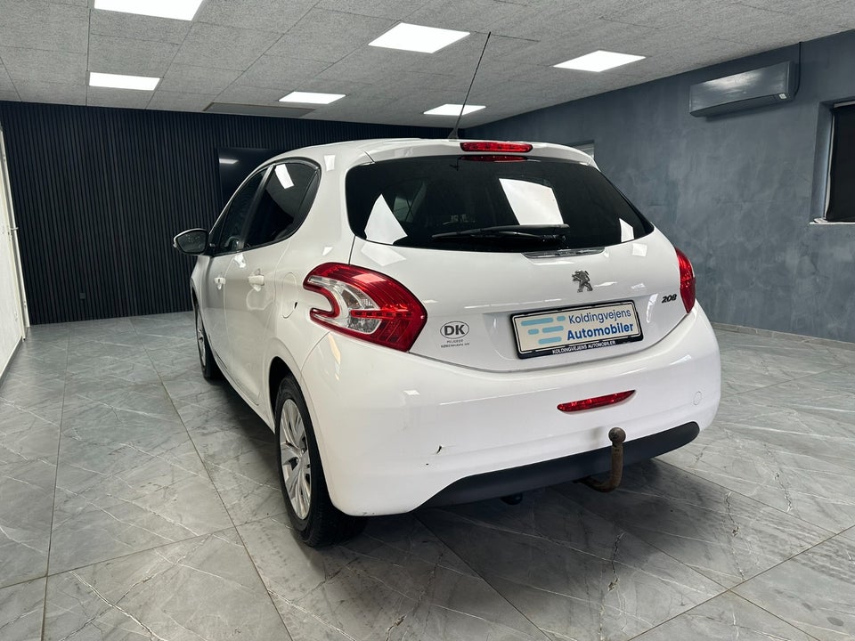 Peugeot 208 1,2 VTi Active 5d