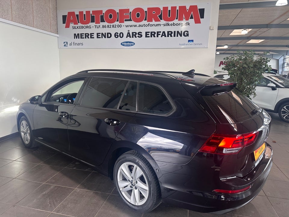 VW Golf VIII 1,5 eTSi 130 Life Variant DSG Van 5d