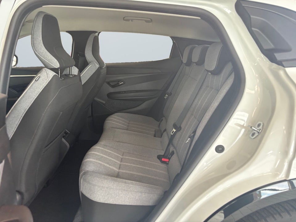 Renault Megane E-Tech 40 Equilibre 5d