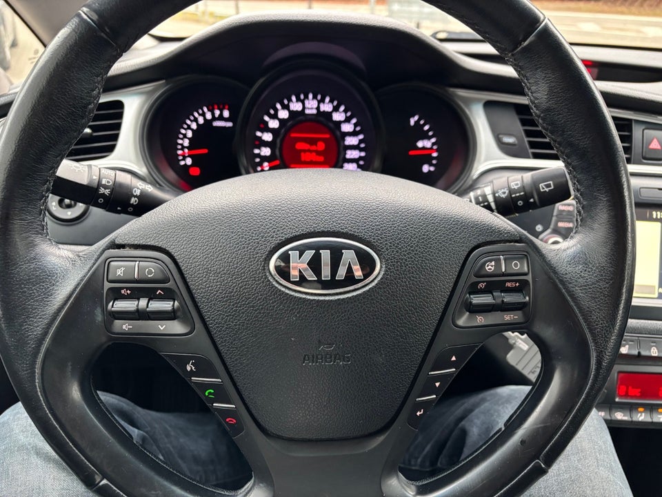 Kia Ceed 1,4 CVVT Style+ Clim Limited SW 5d
