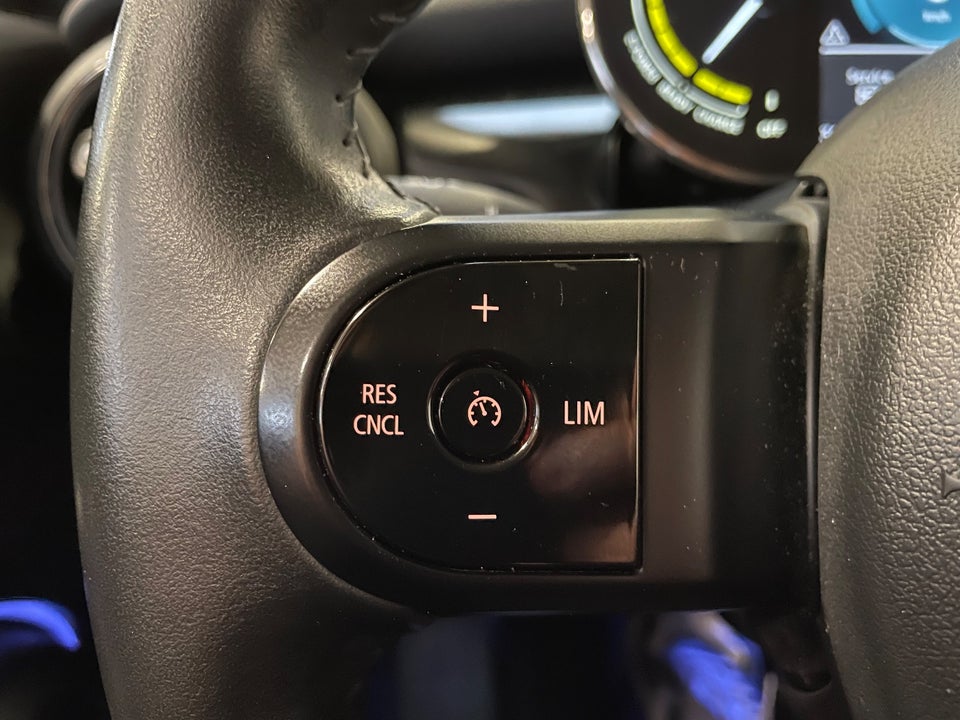 MINI Cooper SE Classic Trim 3d