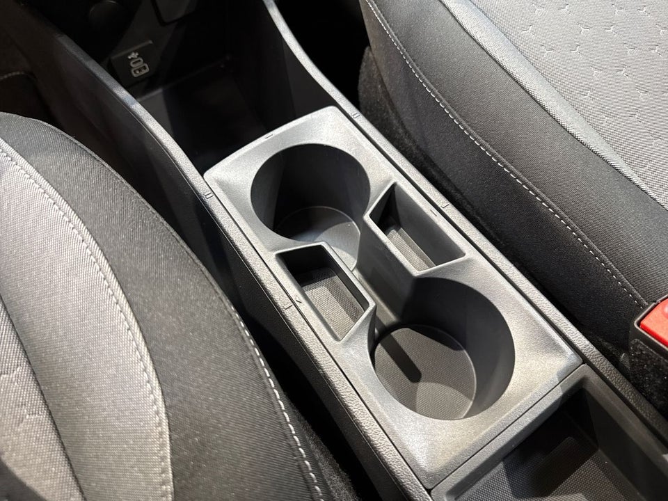 Ford E-Tourneo Courier 43 Titanium