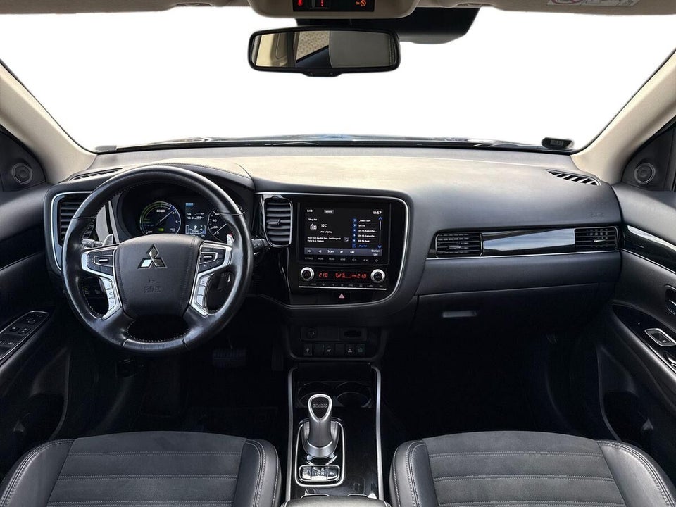 Mitsubishi Outlander 2,4 PHEV Intense CVT 4WD 5d