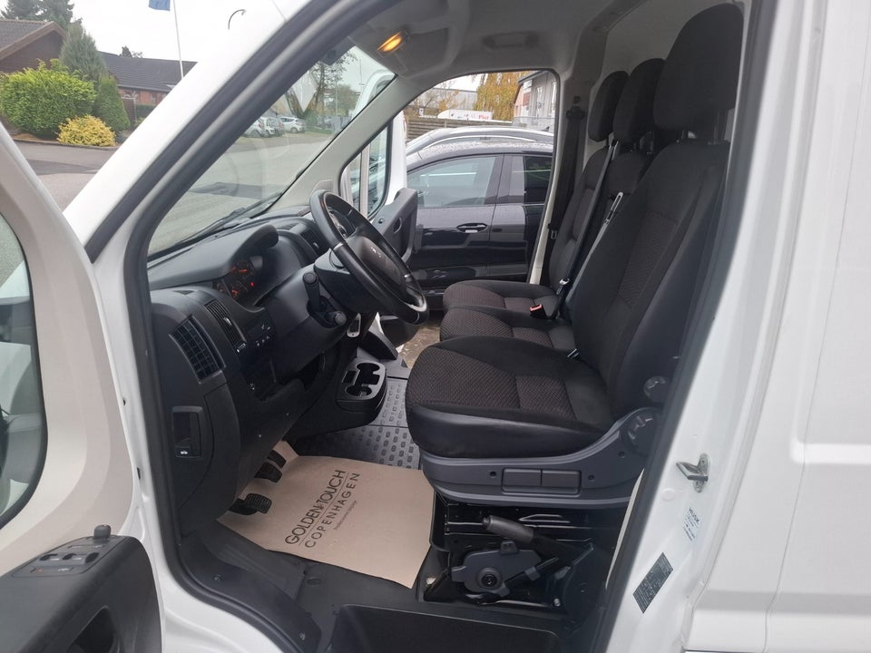 Peugeot Boxer 333 2,2 BlueHDi 165 L3H2 Premium