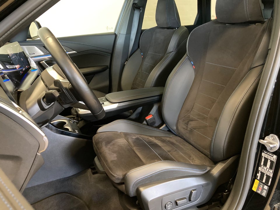 BMW iX1 xDrive30 M-Sport 5d