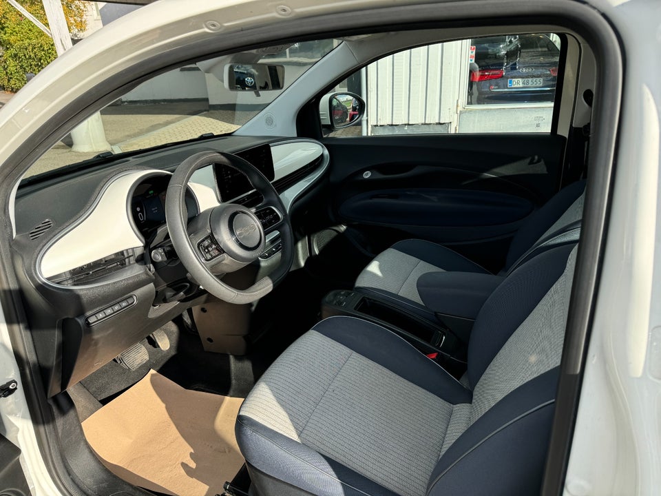 Fiat 500e Business 3d